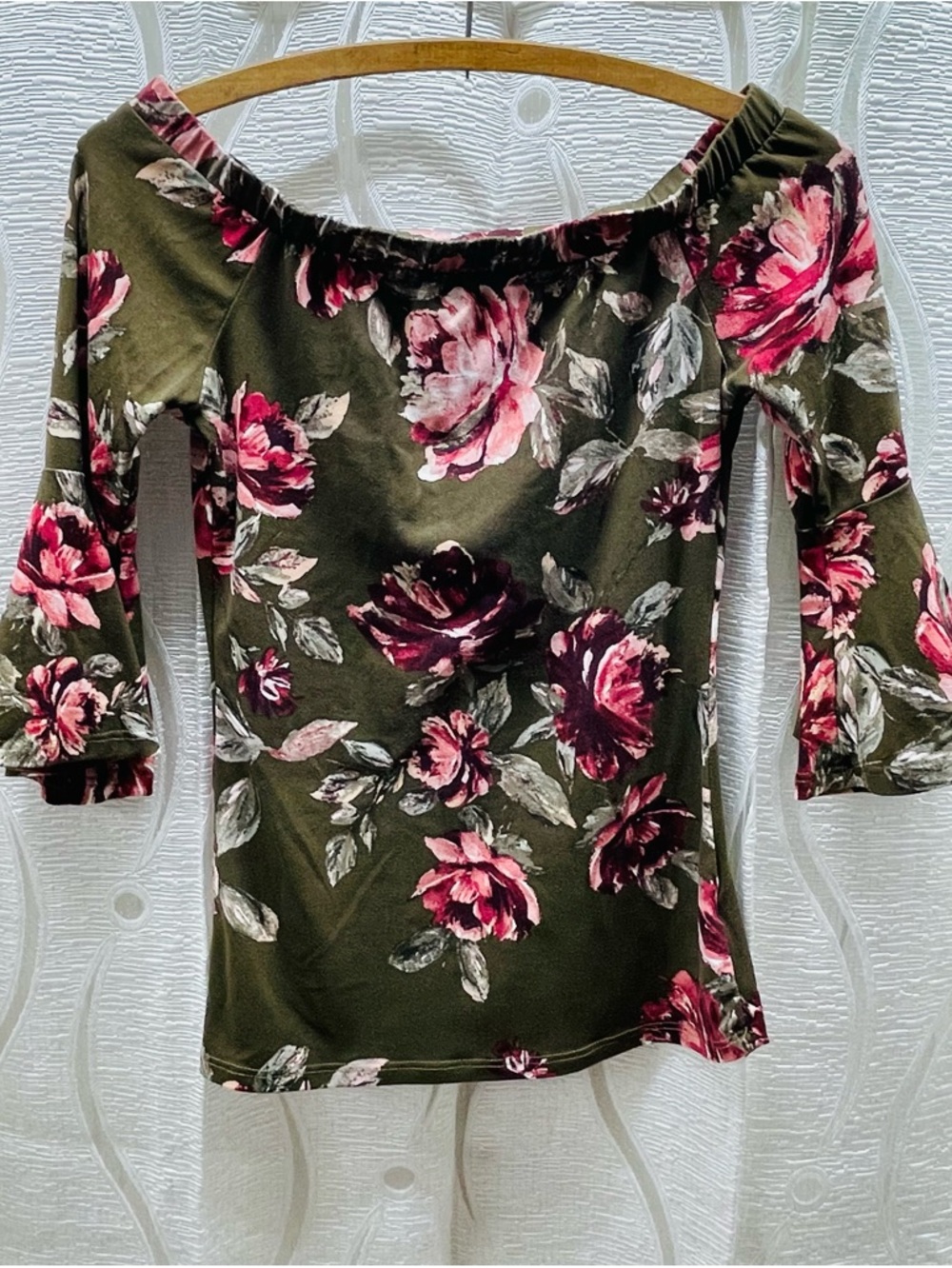 Eclipse Floral Off the Shoulder Top Womens XS Olive Green Excellent Bell Sleeve